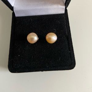 Pink pearl stud earrings